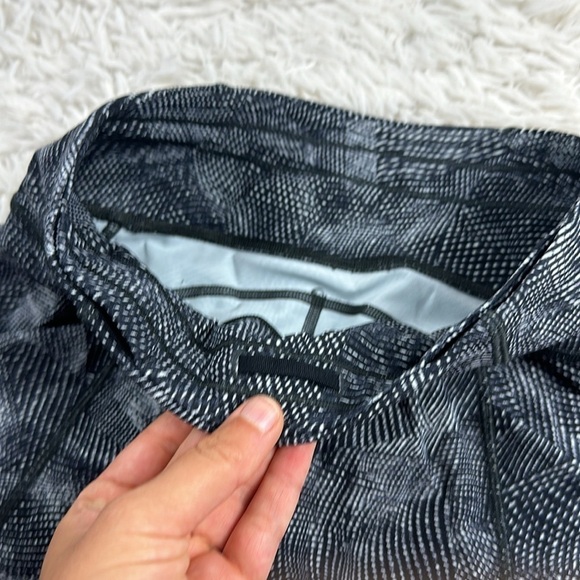 Lululemon Time To Sweat Crop *23" Free Spirit Alpine White Black - Picture 4 of 8